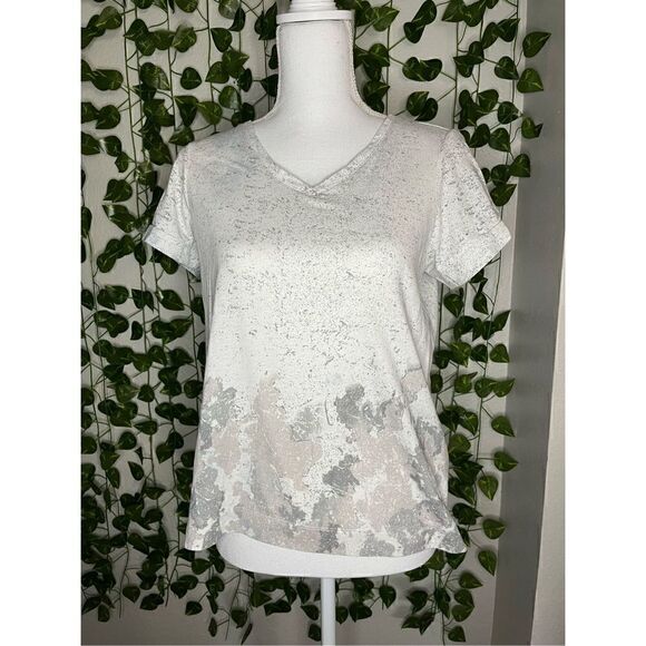 Aventura Gray Shaded Organic Cotton V-Neck Short Sleeve Top Size Small - Picture 1 of 6